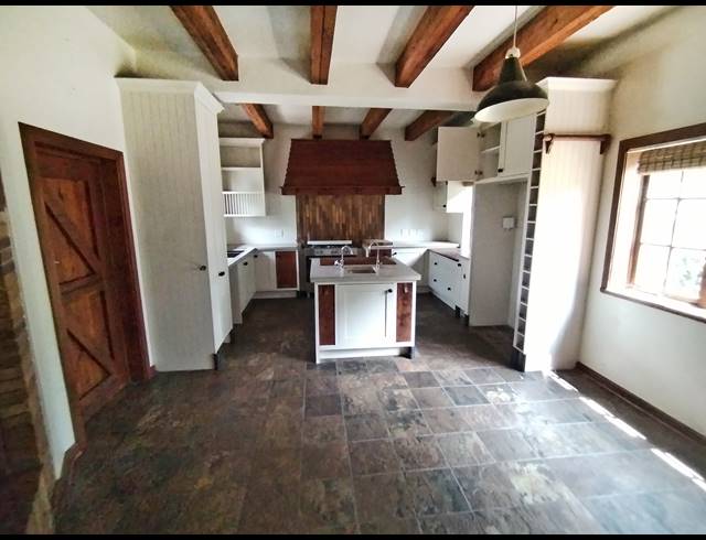 3 BEDROOM HOUSE FOR SALE IN COUNTRY LIFE PARK